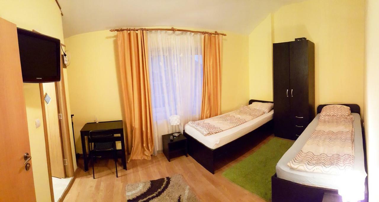 Vila Alfa Dumbrava Sibiu Exterior photo